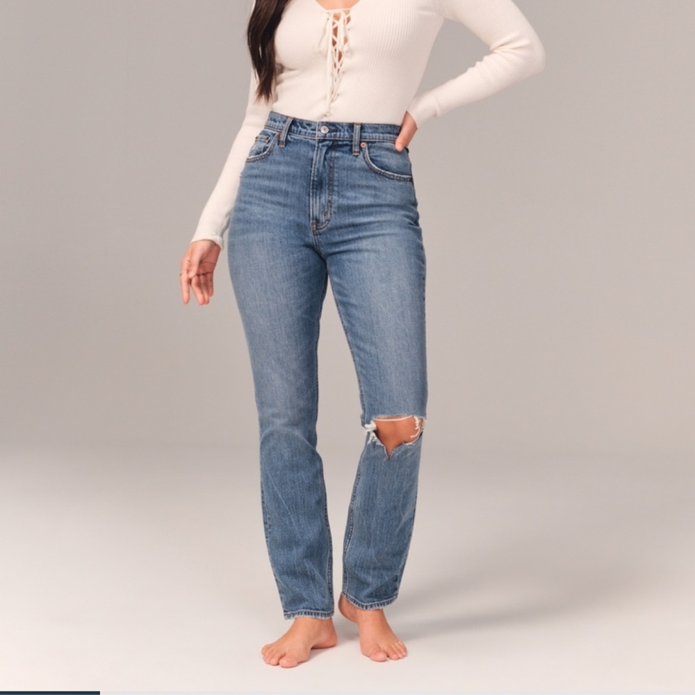 Abercrombie & Fitch Ultra High Rise 90s Slim Straight Jean Size 25